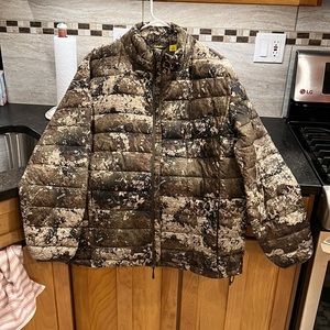 Women’s Cabelas strata L